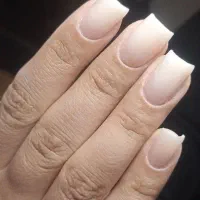 خدمات تخصصی ناخن