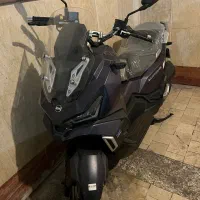 موتور سیکلت هاسکی ADV 175