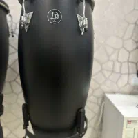 کونگا دو لنگه|درام و پرکاشن|تهران, بهاران|دیوار