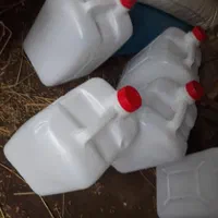 دبه های20لیتری سالمه سالم و درحد|ظروف نگهدارنده، پلاستیکی، یکبارمصرف|ماسال, |دیوار