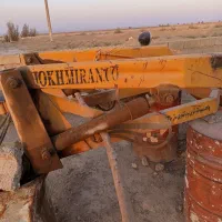 بیل لودری و تریلی