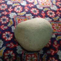 سلام یک سنگ عجیبه