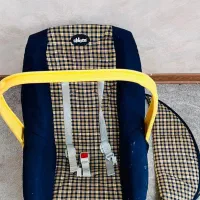 صندلی کودک ماشین|تخت و صندلی بچه|شیراز, آبیاری|دیوار