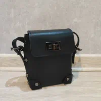 کیف|کیف، کفش، کمربند|رشت, کوی جام جم|دیوار