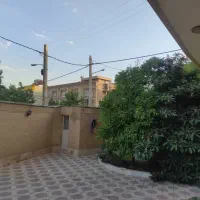 ویلایی 300 متری دو بر دو طبقه بر 20 متری