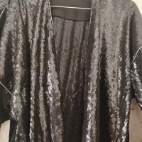 مانتومجلسی و عروسکی جنس پارچه پولکی