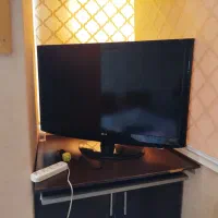 تلوزیون ۴۲ اینچ اصل سالم