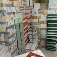 همکار در انبار کتاب