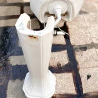 درب اتاق و درب سرویس و کاسه توالت و روشویی چینی|مصالح و تجهیزات ساختمان|سبزوار, پاسداران|دیوار