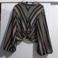 تعدادی شومیز و لباس کاملا سالم