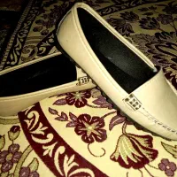 کفش راحتی|کیف، کفش، کمربند|اصفهان, جلالیه|دیوار