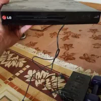 دی وی دی ال جی همراه ۱۰۰تا فیلم
