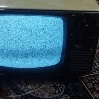 تلویزیون قدیمی|تلویزیون و پروژکتور|قدس, شهر‌قدس|دیوار