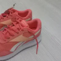 یک جفت کتونی اورجینال Reebok|کیف، کفش، کمربند|اندیشه, اندیشه فاز ۱|دیوار