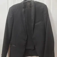کت شلوار مشکی و کفش چرم