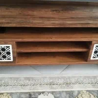 سرویس مبل ۸نفره ی ال مانند و میز تلویزیون