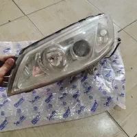 چراغ جلوی رانا یک جفت