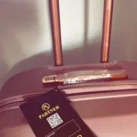 چمدون|کیف، کفش، کمربند|رشت, فلسطین|دیوار