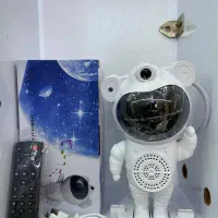 چراغ خواب اسپیکر دار کهکشانی طرح آدم فضایی بزرگ