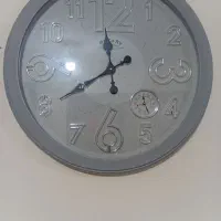 ساعت دیواری