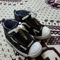 کفش بچگانه