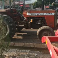 تراکتور ۲۸۵مدل ۷۳|خودرو سنگین|پارس‌آباد, |دیوار