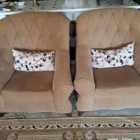 فروش دو دست مبل (سلطنتی و راحتی) با کمترین قیمت|مبلمان خانگی و میز عسلی|فولادشهر, B4|دیوار