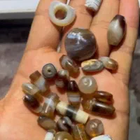 عقیق کهنه و مهره