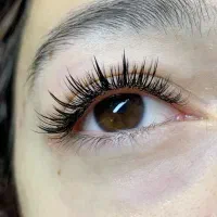 تخفیف روی خدمات اکستنشن مژه