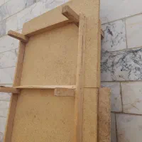 میز.میز کامپیوتر. کنار تخت.پای تخت