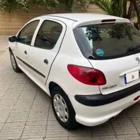 206 اتوماتیک
