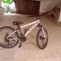 دوچرخه  سایز ۲۴ سالم و بسیار کم استفاده فوری