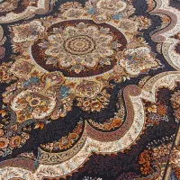 فرش کامل سالم ونوع اصلان پهن نشده بخدا