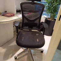 صندلی مدیریتی جنس عالی پایه استیل