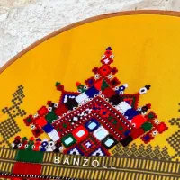 دوزنده لباس کامل کار هستم با دوخت تمیز