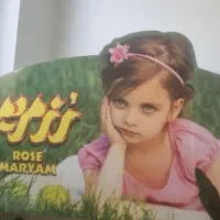 اپراتور با سابقه دستکاه لب چسب در کارتن سازی