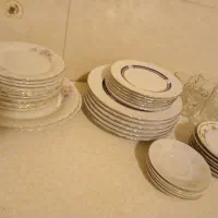 بشقاب‌بزرگ‌وبشقاب‌میوه‌خوری‌کاردچنگال‌میوه‌خوری