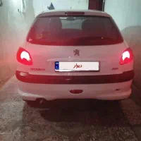 یک دستگاه ماشین 206