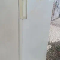 یخچال آزمایش