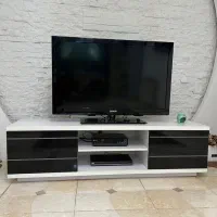 میز تلویزیون در حد نو ام دی اف