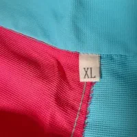شورتک|لباس|تهران, آبشار|دیوار