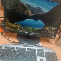 خدمات تخصصی نرم‌افزاری و برنامه‌نویسی