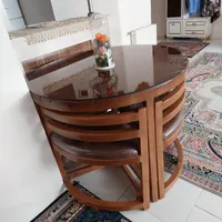 میز ناهار خوری