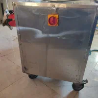 یه چرخ گوشت یه سینگ ضرف شویی دقولو