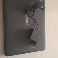 ASUS X555