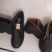 دو جفت کفش کار ی جفت سایز 44ی جفت 41