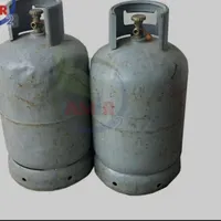 دوعدد کپسول گاز بوتان