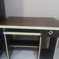 میز کامپیوتر