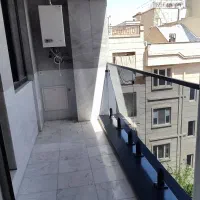 151متر آپارتمان سه خوابه نوساز فول
