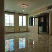 ۹۰ متر واقع در کلاک جنوبی